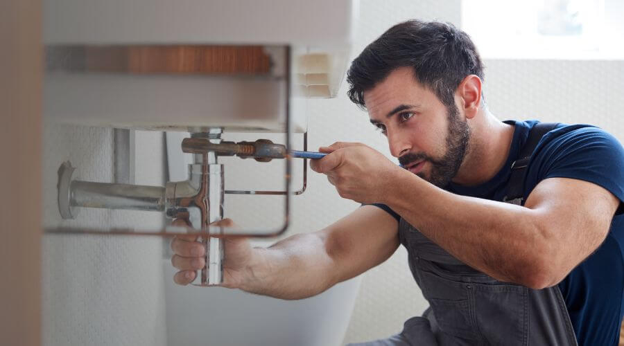 Professional water heater installation services in Saltillo, TX
